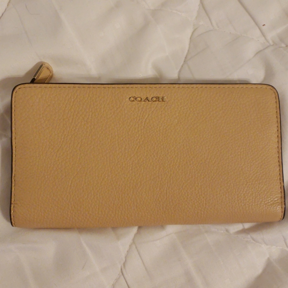Coach wallet